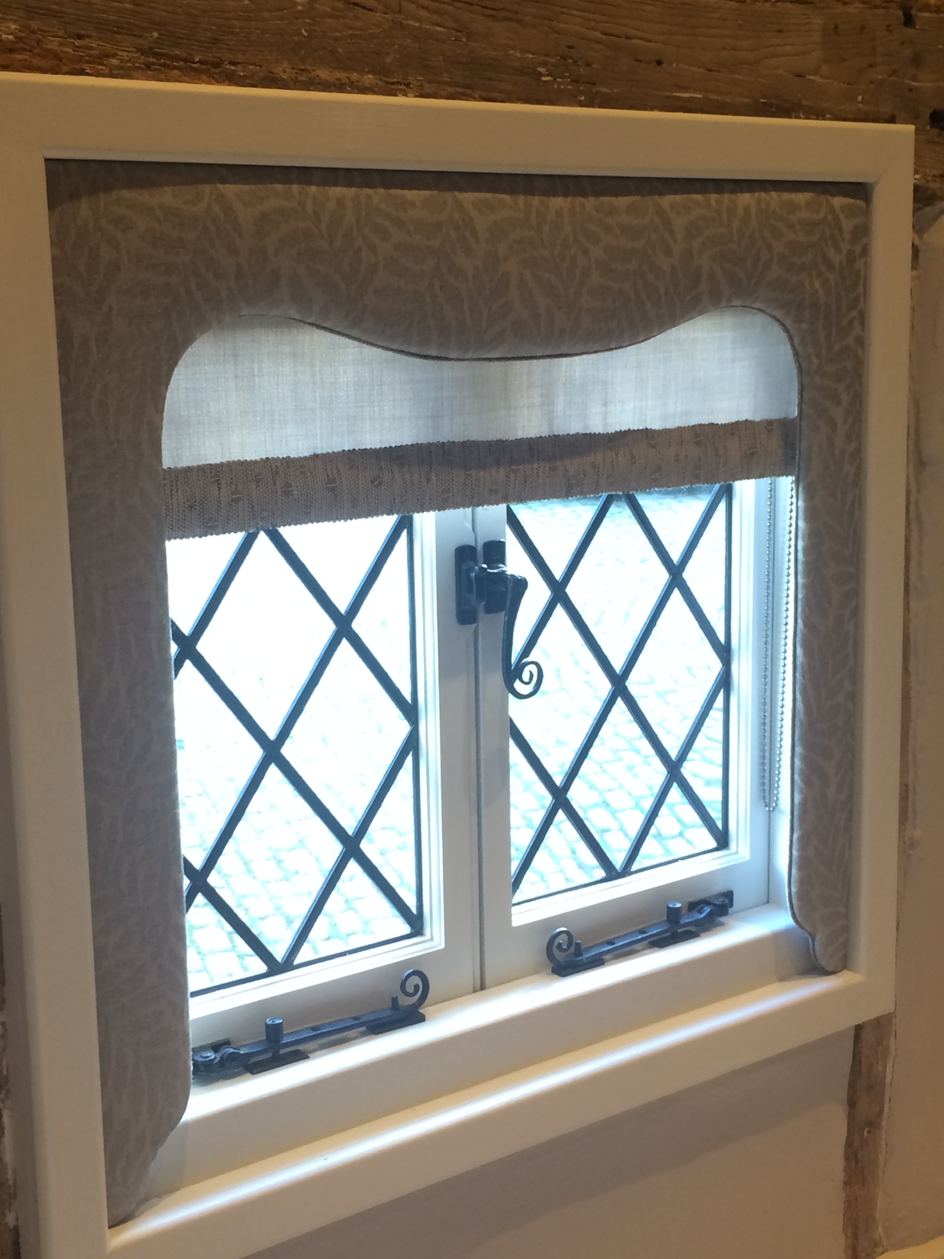 Finished mini Lambrequin pelmet! Finished mini Lambrequin pelmet!