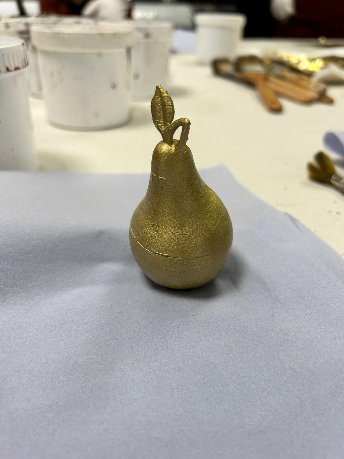 The untouched Pear The untouched Pear